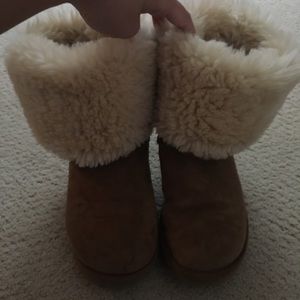 UGGS tall chestnut